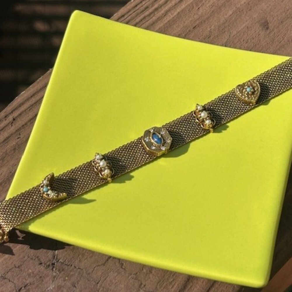 GOLDETTE NY Victoria Revival Gold Mesh BRACELET - Picture 8 of 12